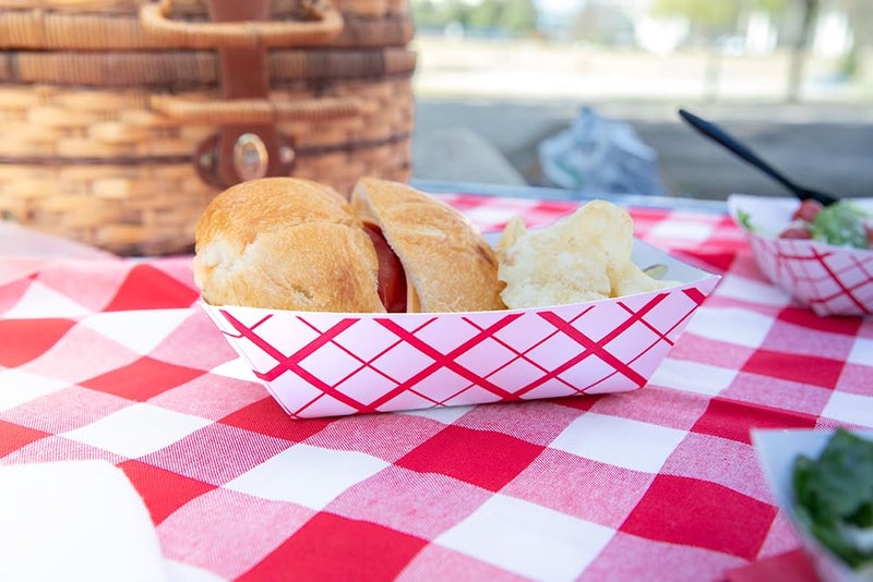 SNL 5lb Paper Food Trays, Durable, Made in USA. Holds Nachos, Fries, Hot Corn Dogs, Ice Cream and More. - 5 Pound Capacity, 50 Pack - Image 1